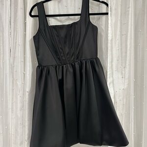 Elegant Black Sleeveless Dress